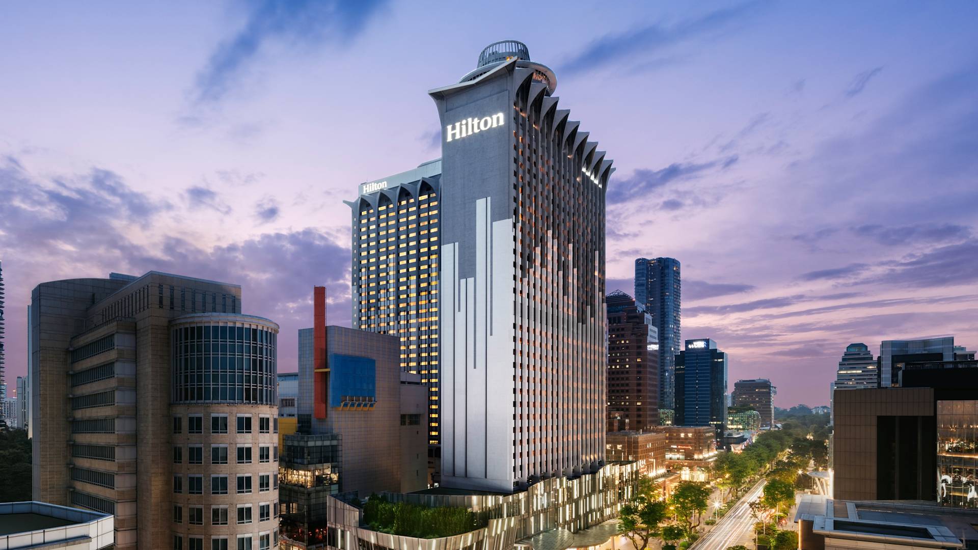 ‘’FO’’　1点 Hilton Singapore Orchard | Landmark Orchard Road Hotel
